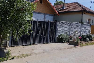 Casă cu Teren 560 Mp în Ghindeni - 3