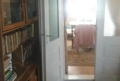 Casă cu 3 camere cu Teren 4000 Mp în Dolhești - 2