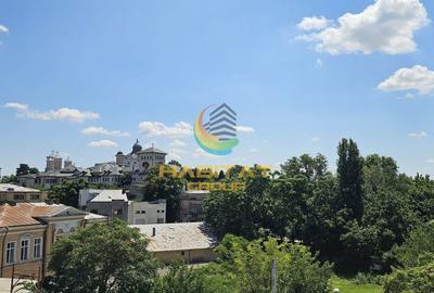 Apartament cu 3 camere decomandat în Unirii
