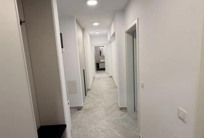 Apartament cu 3 camere decomandat în Tractorul - 5