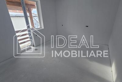 Duplex cu 4 camere cu Canalizare în Central - 4