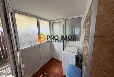 Casă cu 3 camere decomandat în Băceni