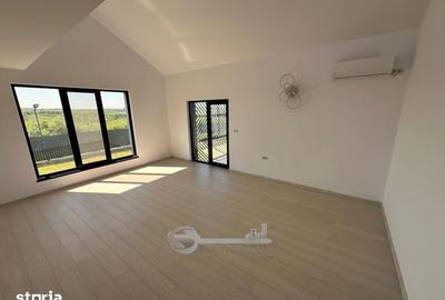 Casă cu 4 camere cu Teren 588 Mp în Bârnova - 2
