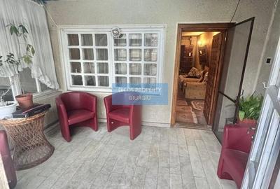 Casă individuală cu 5 camere cu Canalizare în Central - 4