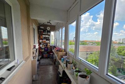 Apartament cu 3 camere semidecomandat în Gheorghe Lazăr - 2