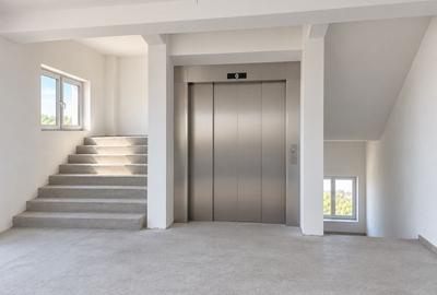 Spațiu comercial, de 5,700 mp, în Central