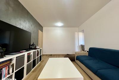 Apartament cu 3 camere semidecomandat în UMT