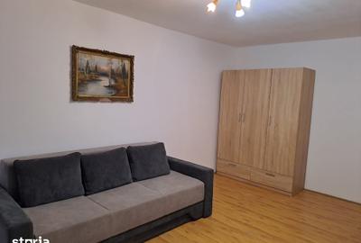 Apartament cu 3 camere în Steaua