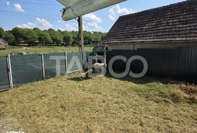 Casă cu 3 camere cu Teren 1800 Mp în Păuca