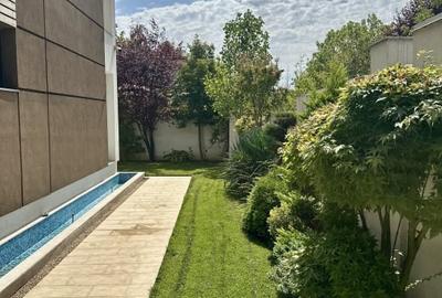 Casă individuală cu 6 camere cu Canalizare în Pipera