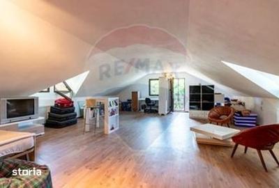 Casă cu 4 camere cu Teren 4435 Mp în Central