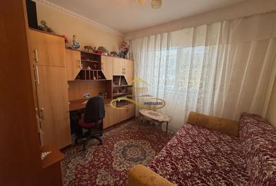 Apartament cu 2 camere semidecomandat în Mioriței