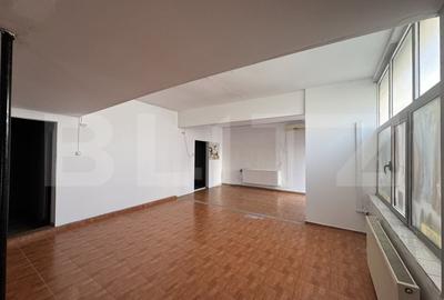 Spațiu comercial, de 74 mp, în Sud