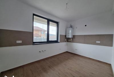 Casă cu 2 camere cu Teren 207 Mp în Sânpetru - 14