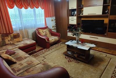Apartament cu 3 camere decomandat în Exterior Vest - 3