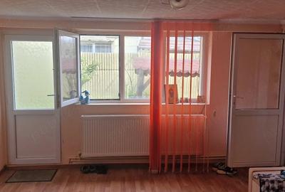 Casă cu 3 camere cu Teren 450 Mp în Bănești - 9