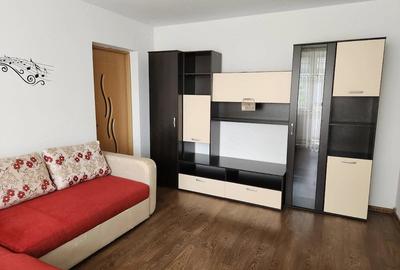 Apartament cu 3 camere decomandat în Exterior Vest - 2