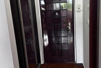 Garsonieră decomandată în Drumul Taberei