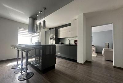 Apartament cu 3 camere în Panduri