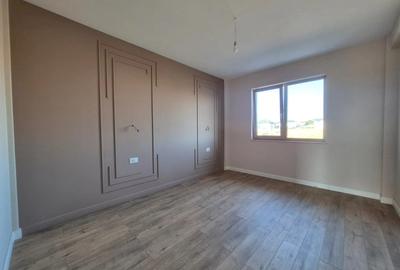 Apartament cu 3 camere semidecomandat în Valea Lupului
