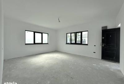 Casă cu 5 camere cu Teren 500 Mp în Central
