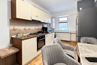 Apartament cu 2 camere semidecomandat în Girocului