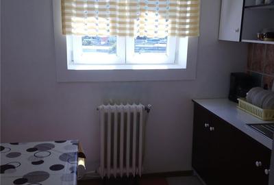Apartament cu 2 camere decomandat în Orșova - 1