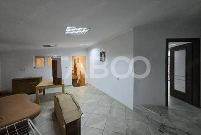 Apartament cu 4 camere decomandat în Slimnic - 8