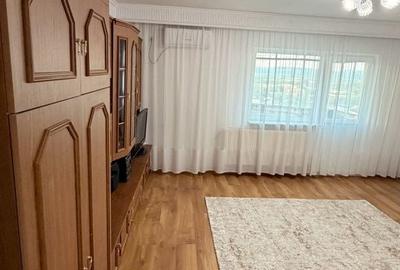 Apartament cu 3 camere decomandat în Exterior Vest - 1