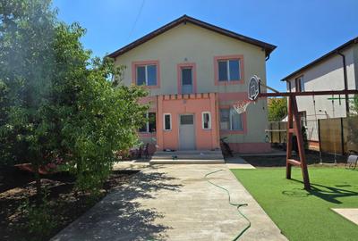 Casă cu 4 camere în Brănești
