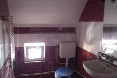 Casă cu 4 camere cu Teren 200 Mp în Blejoi - 3