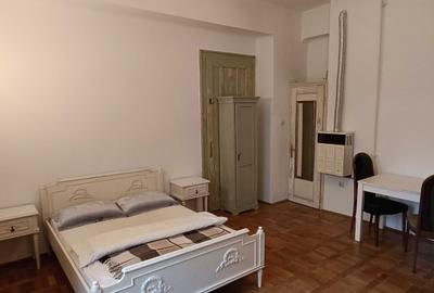 Garsonieră decomandată în Central - 5