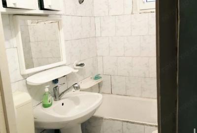 Apartament cu 2 camere decomandat în Solidarității