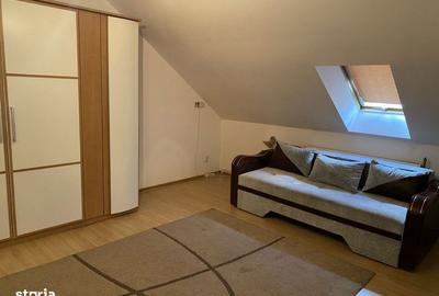 Apartament cu 2 camere semidecomandat, mobilat în Ștrand