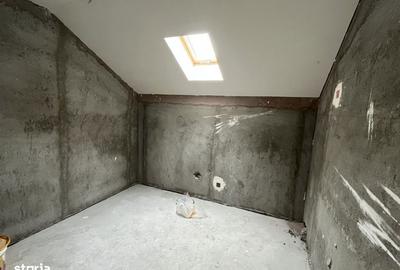 Casă cu 4 camere cu Canalizare în Valu lui Traian - 2