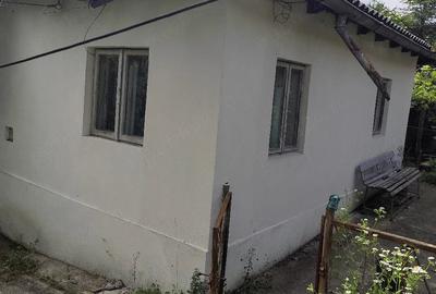 Casă cu 3 camere cu Teren 2600 Mp în Posești