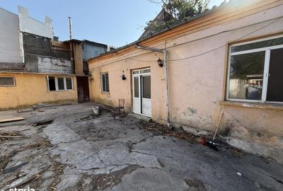 Casă cu 3 camere în Central