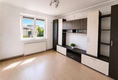 Apartament cu 2 camere decomandat, mobilat în Central