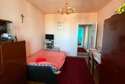 Apartament cu 65 camere în Girocului