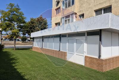 Spațiu comercial, de 86 mp, în Central - 3