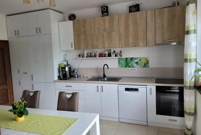 Casă cu Teren 800 Mp în Central - 4