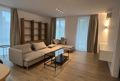 Apartament cu 3 camere, mobilat în Armeneasca
