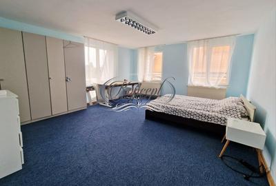 Apartament cu 3 camere semidecomandat, mobilat în Semicentral