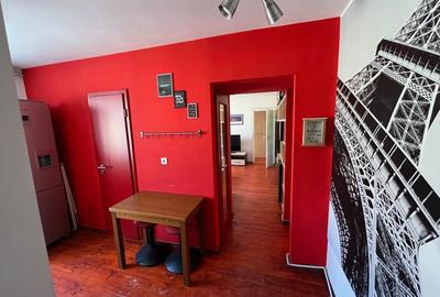Apartament cu 2 camere semidecomandat, mobilat în Ultracentral