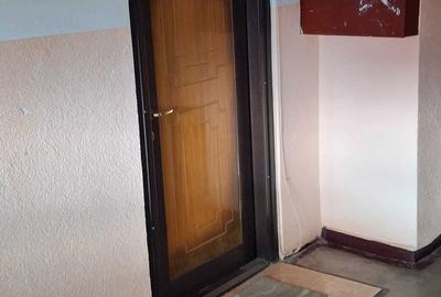 Apartament cu 2 camere semidecomandat în Exterior Vest