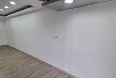 Spațiu comercial, de 52 mp, în Central