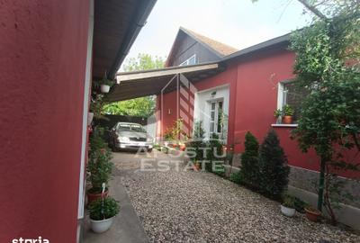 Casă cu 6 camere cu Teren 800 Mp în Central
