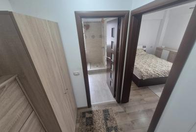 Apartament cu 2 camere decomandat în Vișani