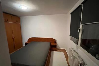 Apartament cu 3 camere decomandat în Titan