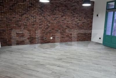 Spațiu comercial, de 70 mp, în Central